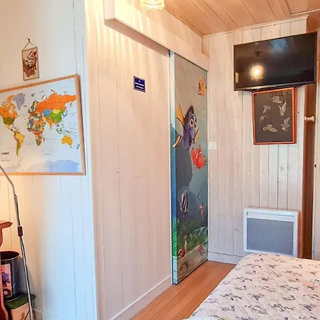 De Plain Pied A L Interieur Des Remparts